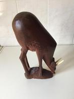 Houten beeld van een ree, Antiek en Kunst, Ophalen of Verzenden