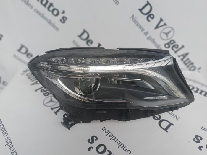 Koplamp rechts van een Mercedes GLA, Auto-onderdelen, Verlichting, Mercedes-Benz, Gebruikt, 3 maanden garantie, Ophalen of Verzenden
