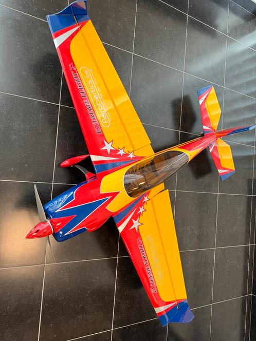 Extreme flight extra 300 60 inch als nieuw, Hobby en Vrije tijd, Modelbouw | Radiografisch | Vliegtuigen, Zo goed als nieuw, Ophalen