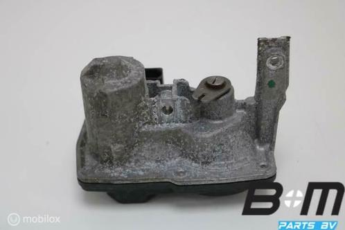 Klep in uitlaat VW Passat B8 1.4 TSI CZE 3Q0253691F, Auto-onderdelen, Overige Auto-onderdelen, Gebruikt