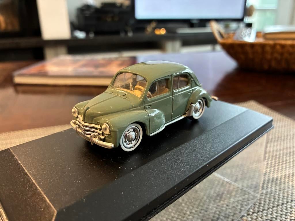 Renault 4cv 1/43 solido, Ophalen, Zo goed als nieuw, Auto, Solido