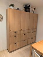 Keukenkast in eik met zwarte knopjes, Huis en Inrichting, Ophalen