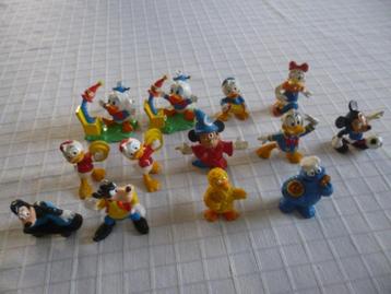 figuurtjes  mickey mouse - sesamstraat - goofy ... beschikbaar voor biedingen