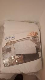Dekbed nieuw 220 x 240, Ophalen, Zo goed als nieuw