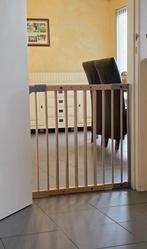 Kinderpoortje - hout, Ophalen, Zo goed als nieuw, Hout, Klemhekje