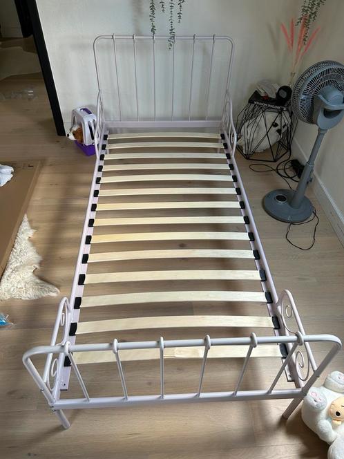 Kinderbed eenpersoons lila, Huis en Inrichting, Slaapkamer | Bedden, Zo goed als nieuw, Eenpersoons, Ophalen