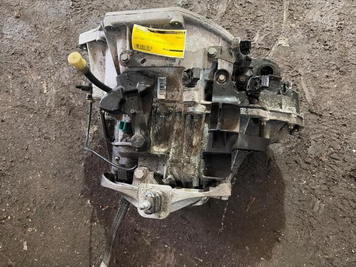 Versnellingsbak van een Opel Vivaro, Gebruikt, -, -, Opel