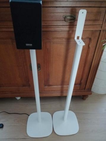 Vebos witte luidsprekerstatieven voor Samsung HW-Q90R/HW- beschikbaar voor biedingen