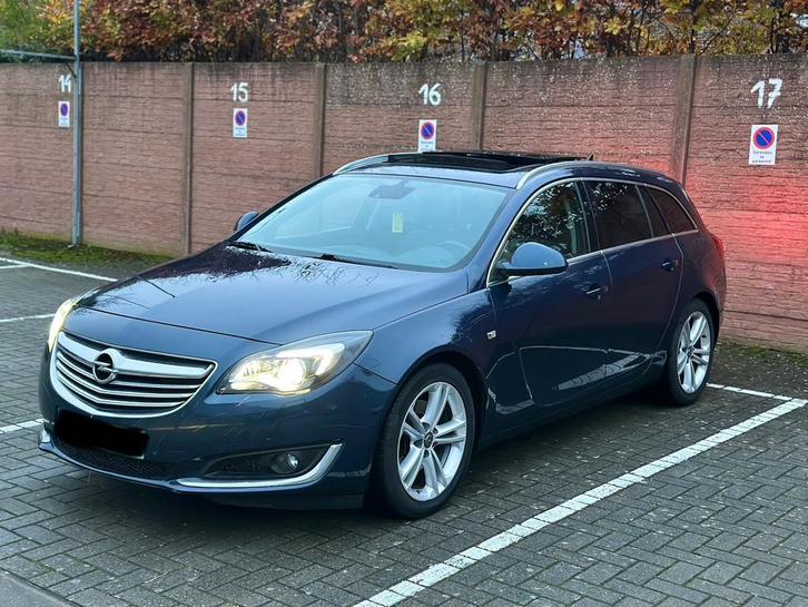 Opel Insignia 2.0 Diesel Airco Navigatie Opendak Euro 5, Auto's, Opel, Particulier, Insignia, Panoramadak, Diesel, Euro 5, Break