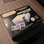 Nintendo Nes Contole Deck met Ninja Turtles spel., Ophalen of Verzenden, Zo goed als nieuw, Met 2 controllers, Met games