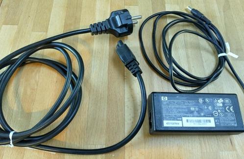 HP / Compaq AC adapter voor laptop, Computers en Software, Laptop-opladers, Gebruikt, Ophalen of Verzenden