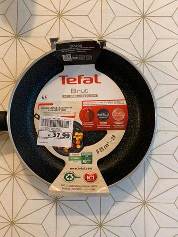 Lot 3 poêles Tefal "Brut" comme neuves beschikbaar voor biedingen