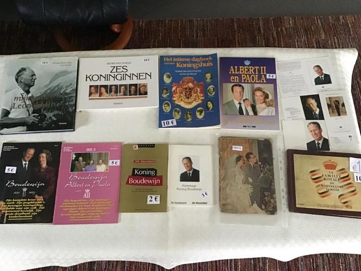9 boeken over het Koningshuis, Boeken, Biografieën, Zo goed als nieuw, Ophalen of Verzenden