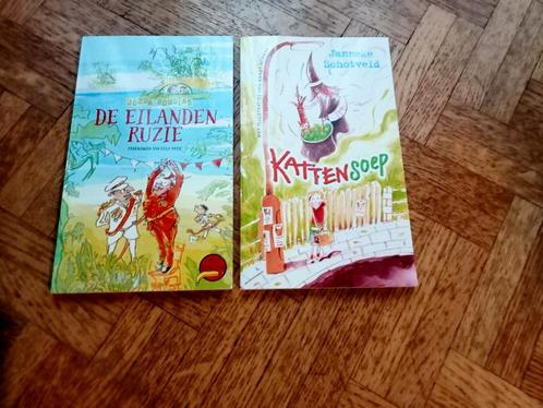 2 kinderboeken katten soep en de eilanden ruzie, Boeken, Kinderboeken | Jeugd | 10 tot 12 jaar, Gelezen, Ophalen of Verzenden