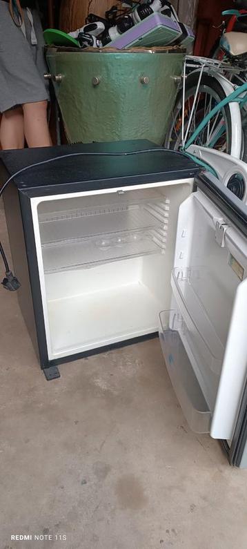 Frigos minibar AG C50.1X, Enlèvement, 45 à 60 cm, Sans bac à congélation, Comme neuf