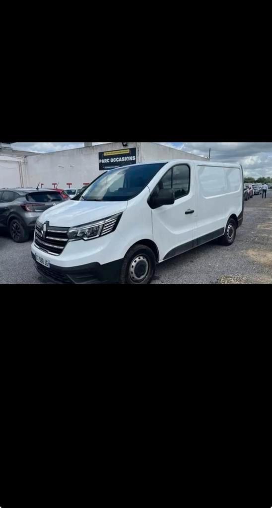 Reprise Renault trafic 2023 52000 km, Autos, Renault, Trafic, Diesel, Euro 6, Boîte manuelle, Blanc, TVA déductible, Enlèvement