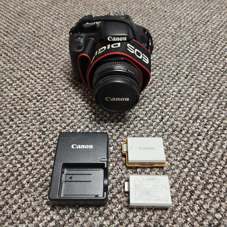 Canon EOS 500D + extra batterij, Audio, Tv en Foto, Fotocamera's Digitaal, Zo goed als nieuw, Canon, Ophalen of Verzenden