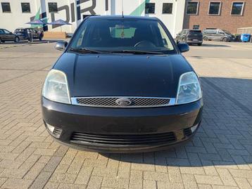 Ford fiesta 1.3 benzine 2005 gekeurd voor verkoop, Auto's, Voorwielaandrijving, 1299 cc, Stof, Zwart