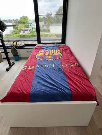 bed beschikbaar voor biedingen