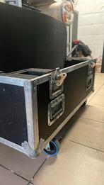 Case stolp-kist monitors 32inch, Ophalen, Gebruikt