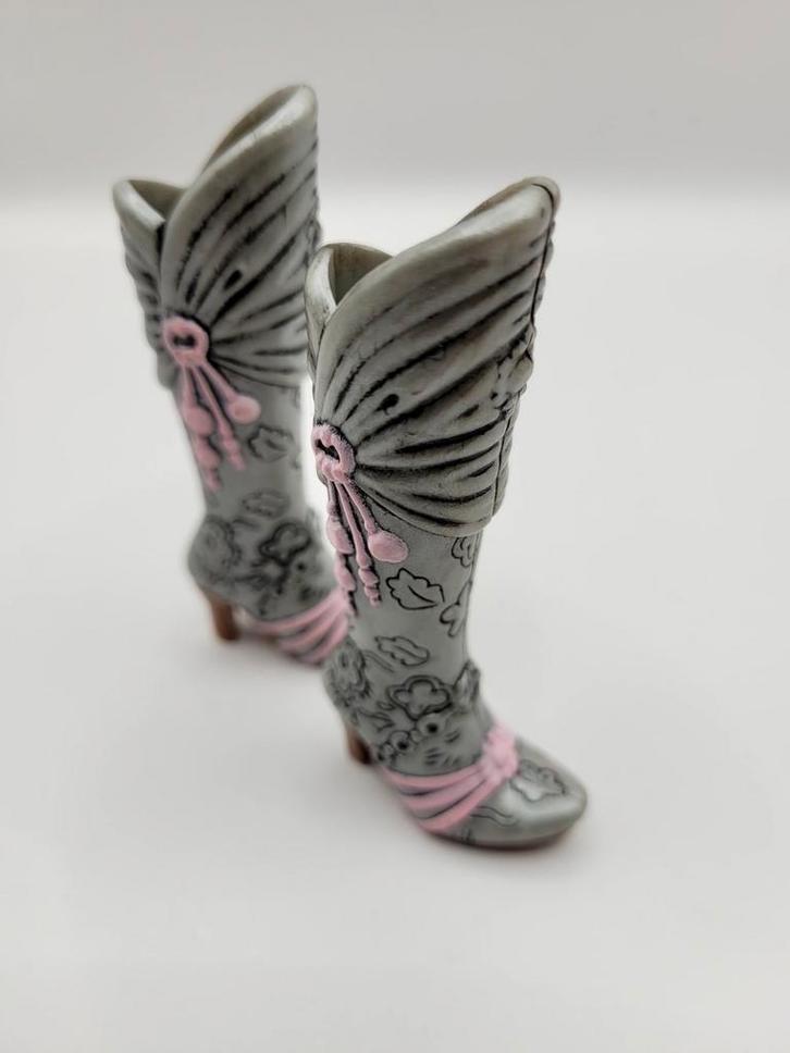 Barbie - Bratz - My scene - Mattel, Collections, Poupées, Accessoires, Enlèvement ou Envoi