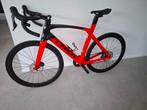 Vélo route Trek Madone SL 6 Disc 
Ultegra taille 56, Fietsen en Brommers, Ophalen, Zo goed als nieuw