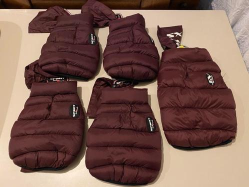 Mooie bodywarmers van het merk J & V, Dieren en Toebehoren, Hondenkleding, Nieuw, Hondenbodywarmer, Ophalen of Verzenden