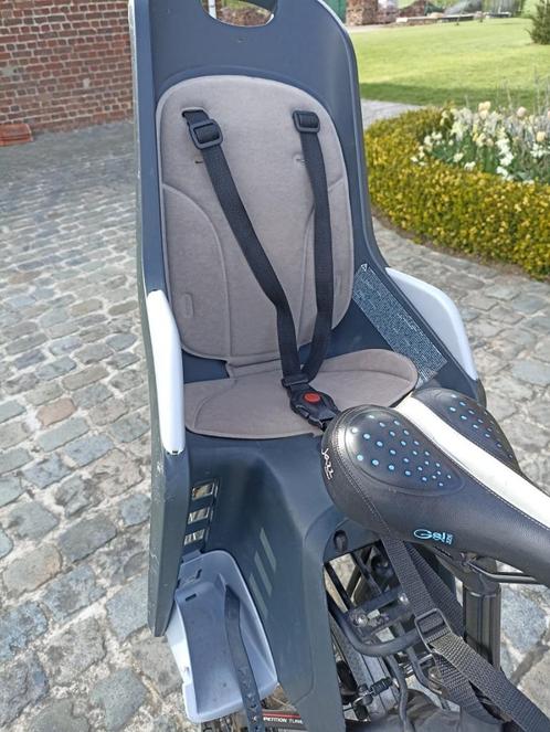 Kinder Fietsstoeltje polisport - bevestiging op bagagedrager, Fietsen en Brommers, Fietsaccessoires | Fietsstoeltjes, Gebruikt