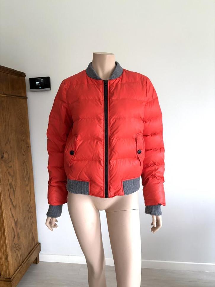 Essentiel Antwerp Donsjasje – Maat 40 – Warm & Chic, Kleding | Dames, Jassen | Winter, Zo goed als nieuw, Maat 38/40 (M), Rood