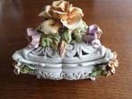 Decoratieve bonbonniere met bloemen, Antiek en Kunst, Curiosa en Brocante, Ophalen