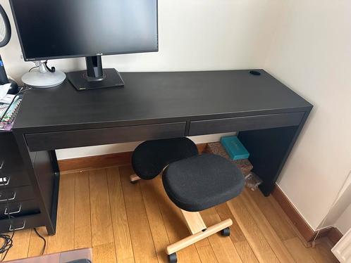 Bureau noir en bois (Micke), Huis en Inrichting, Bureaus, Zo goed als nieuw, Bureau, Ophalen