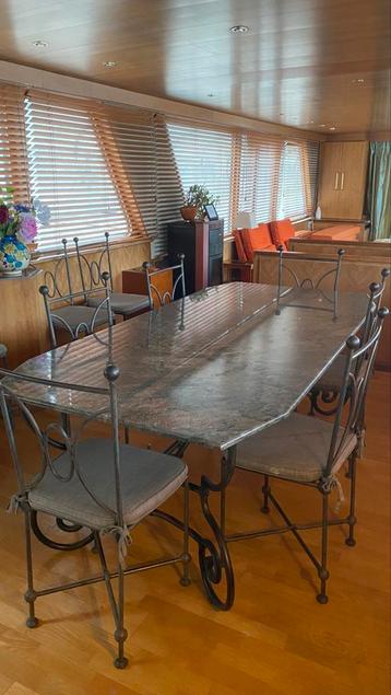Table en granit + 10 Chaises en fer forgé, Maison & Meubles, Enlèvement, Comme neuf, 8 chaises ou plus