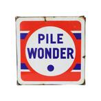 Frans Emaille Reclame Bord Pile Wonder Jaren 50 Mancave 43cm, Enlèvement ou Envoi, Utilisé, Panneau publicitaire