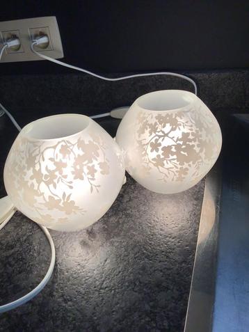 Nachtlampjes beschikbaar voor biedingen