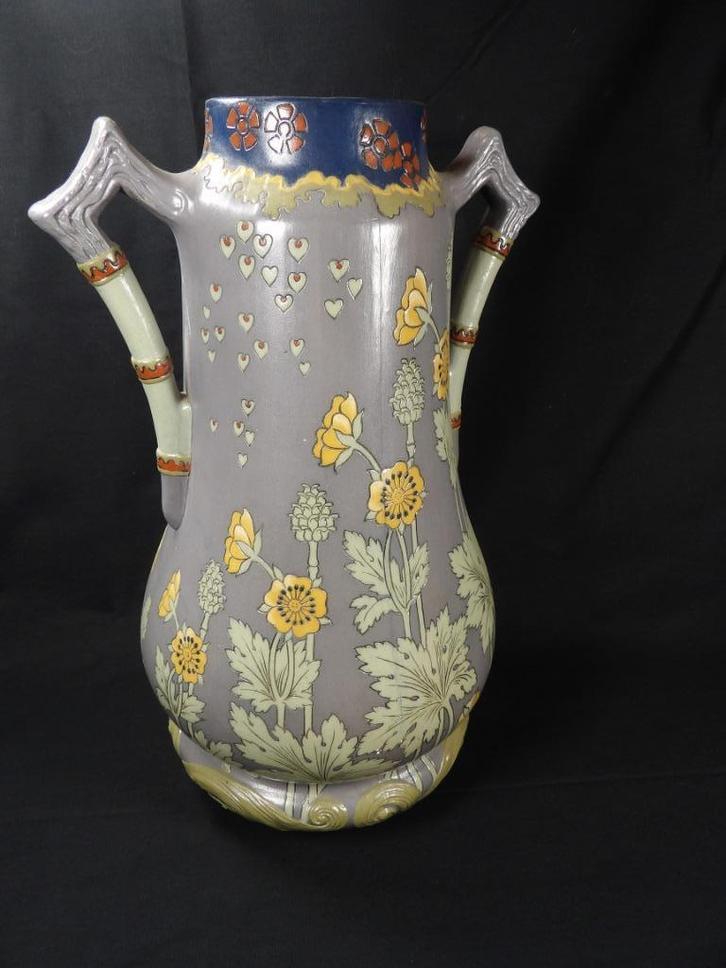 Mettlach art nouveau vase 2420 uit 1899, Antiek en Kunst, Antiek | Keramiek en Aardewerk, Ophalen
