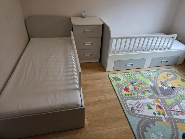 Kinderkamer, Kinderen en Baby's, Kinderkamer | Bedden, Zo goed als nieuw, Matras, Ophalen