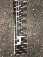 Apple toetsenbord azerty space grey, Computers en Software, Toetsenborden, Ophalen, Azerty, Zo goed als nieuw, Draadloos
