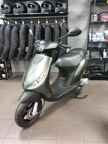 Piaggio Zip 50cc B klasse beschikbaar voor biedingen