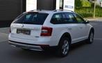 Skoda Octavia SW Scout 2.0 CR TDi 4x4 DSG, Auto's, Skoda, Automaat, Stof, Wit, Bedrijf