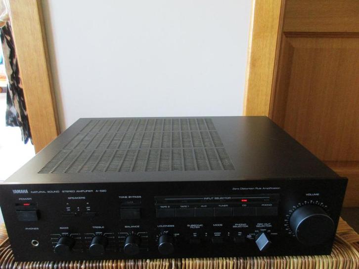YAMAHA A-520 JAPAN versterker, Audio, Tv en Foto, Versterkers en Ontvangers, Stereo, Yamaha, Ophalen of Verzenden