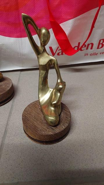 Figurine africaine beschikbaar voor biedingen