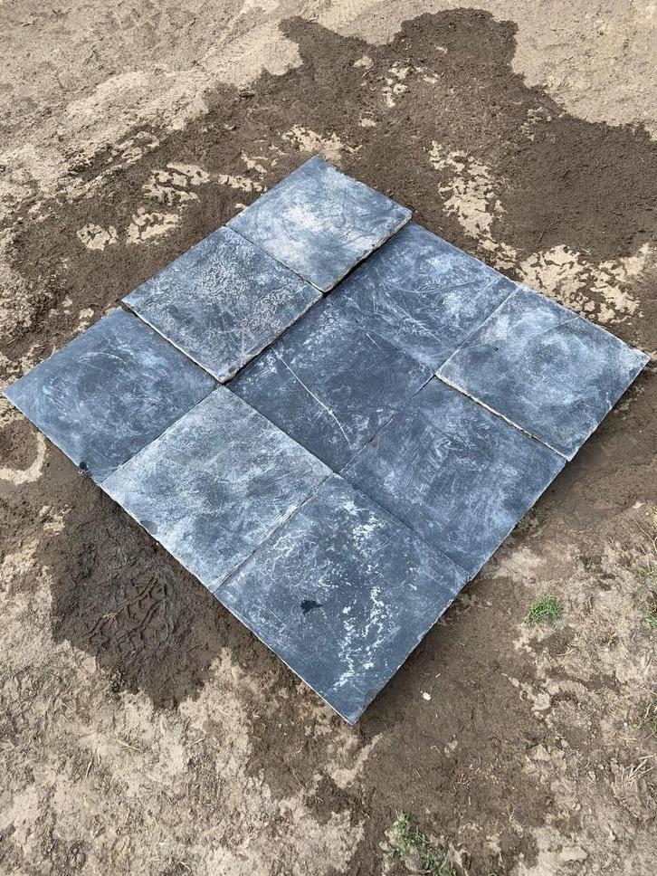 Oude dallen/tegels in blauwsteen 35 x 35 (12,25m²), Doe-het-zelf en Bouw, Overige Doe-Het-Zelf en Bouw, Ophalen