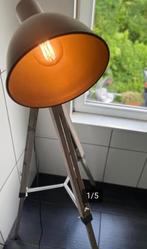 Staande industriële lamp hout donker grijs zgan Met mooi uit, Ophalen, 100 tot 150 cm, Zo goed als nieuw, Hout