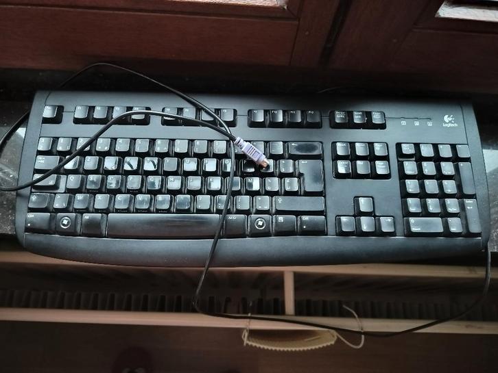 toetsenbord en computermuis, Informatique & Logiciels, Claviers, Utilisé, Azerty, Filaire, Ensemble clavier et souris, Enlèvement ou Envoi