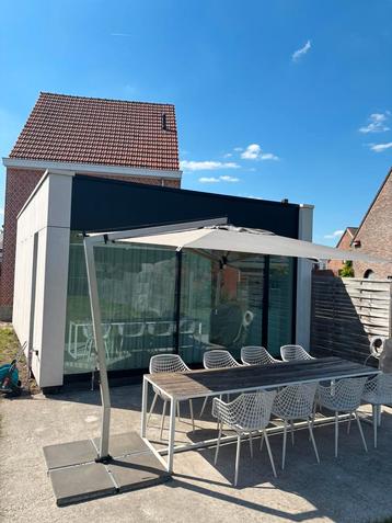 Parasol (beige), Tuin en Terras, Parasols, Ophalen, Kantelbaar, Gebruikt, Zweefparasol