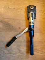 Huur - hydraulische Perstang TH - U - V - M, Doe-het-zelf en Bouw, Ophalen, Zo goed als nieuw