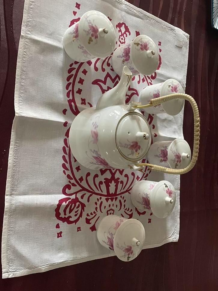 Tee servies uit fijn firmosa porcelein, Huis en Inrichting, Keuken | Servies, Zo goed als nieuw, Porselein, Ophalen