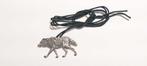 Hangertje met tinnen wandelende wolf, Ophalen of Verzenden, Nieuw, Zilver, Overige materialen