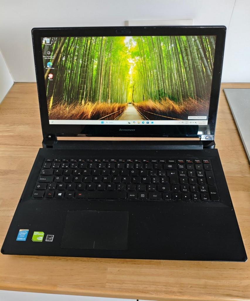 Lenovo Laptop i5 / 16gb / 256 SSD / touch screen, Informatique & Logiciels, Ordinateurs portables Windows, Utilisé, 15 pouces
