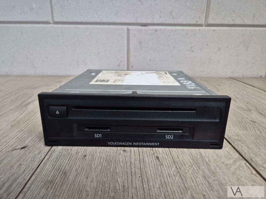 VW Golf 7 2012 - 2017 navigatie radio module 3q0035864 €200, Autos : Pièces & Accessoires, Volkswagen, -, Utilisé, -